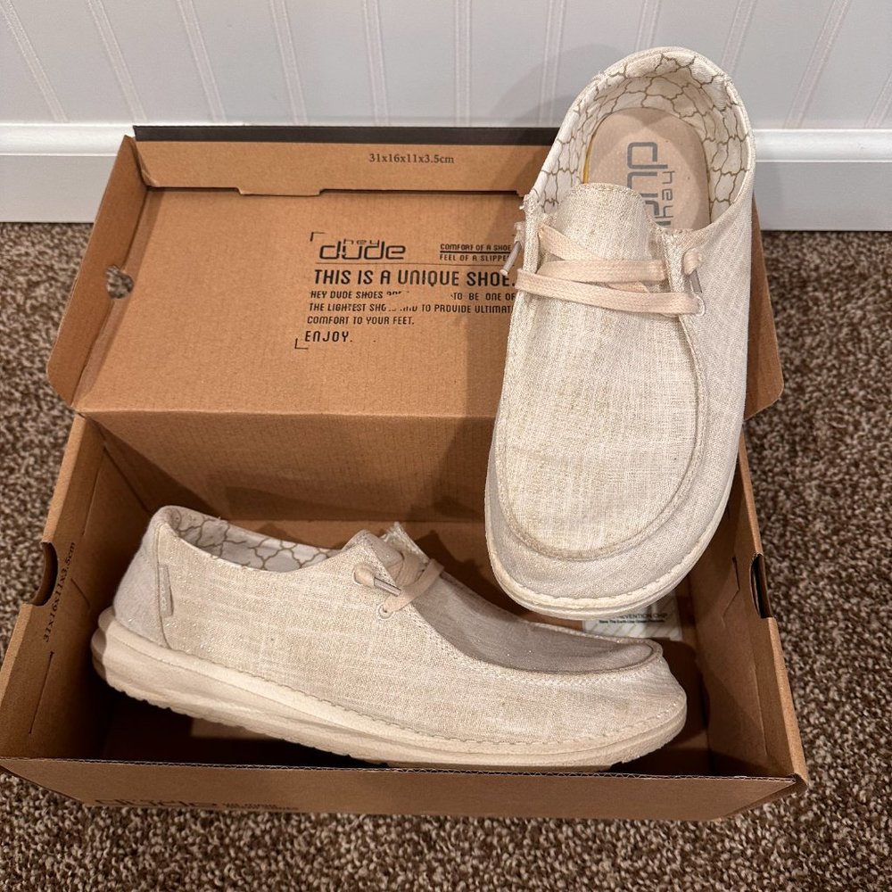 Hey Dude Wendy Sparkling Gold